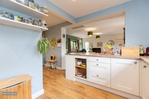 Kitchen- click for photo gallery